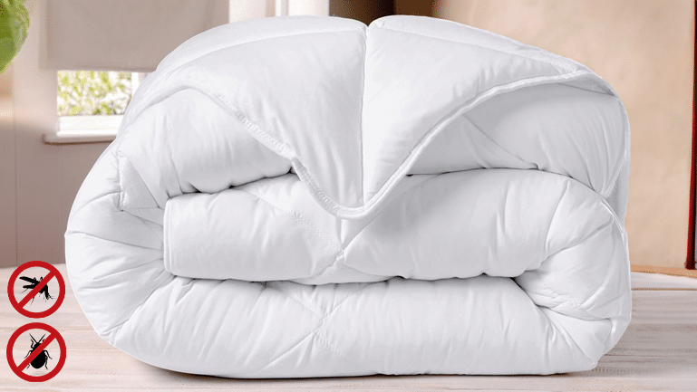 Couette blanche anti-moustiques / anti-punaises chaude